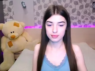 Your-moon18's Live Sex Cam Show