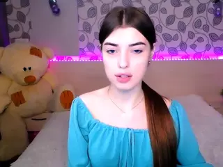 Your-moon18's Live Sex Cam Show