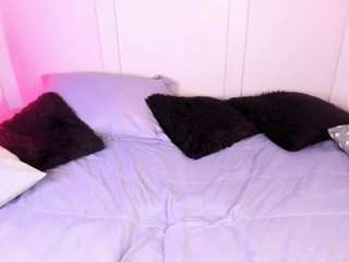 abigaill-1 Live Webcam on CamSoda