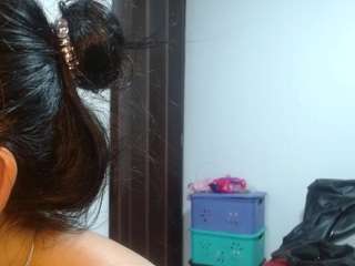 alisonpussyjuicy's CamSoda show and profile