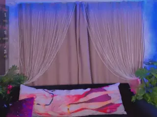 Miranda's Live Sex Cam Show