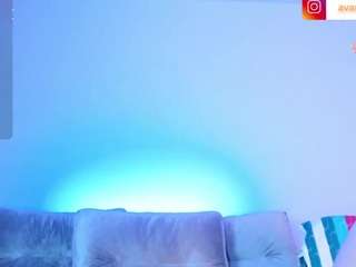 ava-millerr Live Webcam on CamSoda