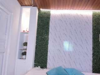 ava-millerr Live Webcam on CamSoda