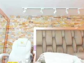 karla-dunn live cam profile