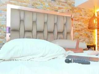 karla-dunn live cam profile