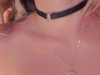 leah-grey