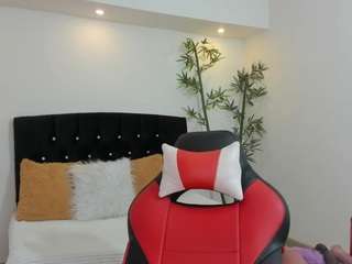 lizzie-williams live webcam show