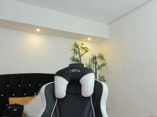 lizzie-williams live cam preview