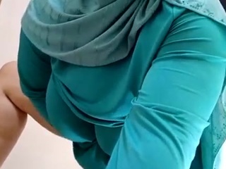 Live webcam model amalarabic on Soda Cams