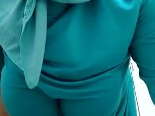 Live webcam model amalarabic on Soda Cams