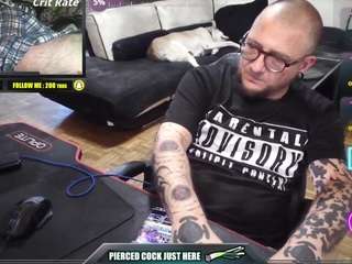 Leek live webcam show