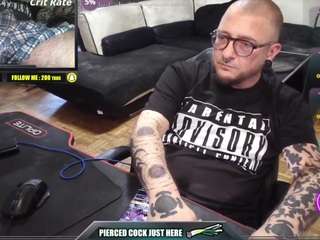 Leek live webcam show