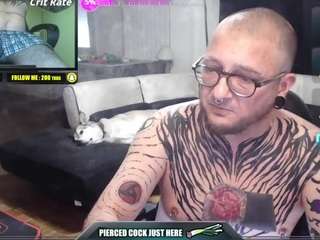 Leek live webcam show