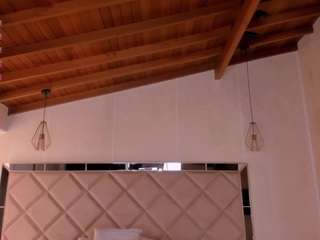 paulinasantos Live Webcam on CamSoda