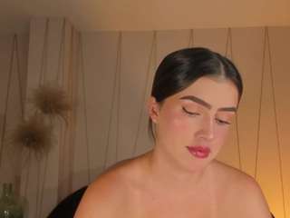 paulinasantos's CamSoda show and profile