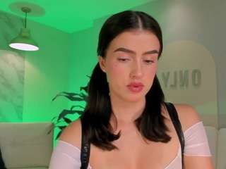 paulinasantos live cam profile