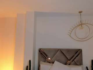 le modèle paulinasantos est en webcam porno dans un show sur le site camsoda, il possède les tags suivants: amateur,no drinking,toys,tease,strip,solo,small ass,skinny,shaved-pussy,pussy,pov,ass,no smoking,natural,lovense,living room,flashing,feet,dirty talk,control