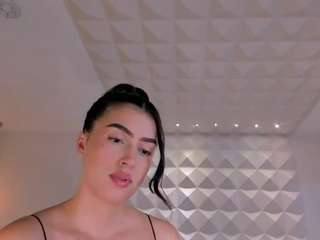 paulinasantos webcam model