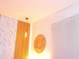 eimy-nicolls Live Webcam on CamSoda