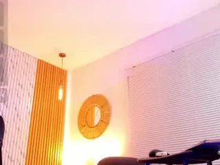 Eimy-Nicolls's Live Sex Cam Show