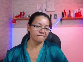 maturepure from CamSoda is Freechat