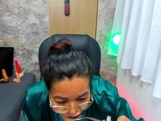 Maturepure's cam show statistics and live stream