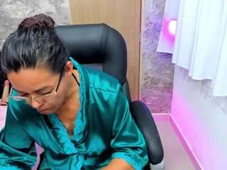 Cattleya MaturePure