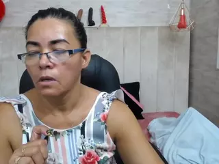 Cattleya MaturePure's Live Sex Cam Show