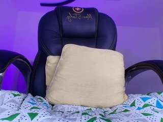 le modèle nao-kyse est en webcam porno dans un show sur le site camsoda, il possède les tags suivants: ahegao,orgasm,young adult,thin,teen-18,tease,tattoos,squirt,spank,skinny,ass,pussy,no smoking,no drinking,fingers,feet,dildo,deepthroat,cum,brown eyes