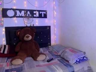 blonde-girl01 webcam