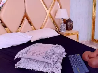 MelanyTylor's Live Sex Cam Show