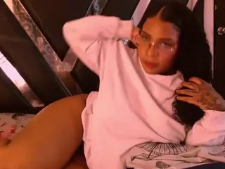 MelanyTylor's Live Sex Cam Show