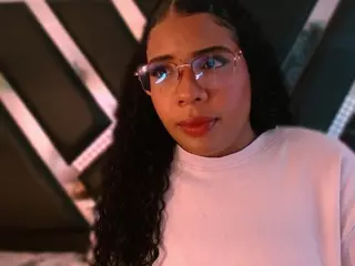 MelanyTylor's Live Sex Cam Show
