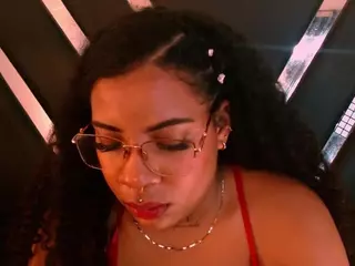 MelanyTylor's Live Sex Cam Show