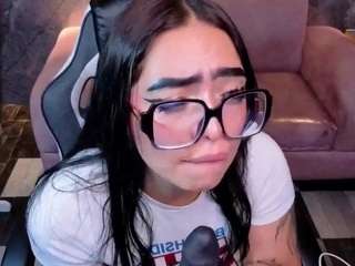 annie-ackerman webcam