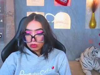 annie-ackerman live webcam show