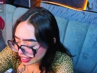 annie-ackerman's live room