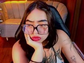 annie-ackerman live cam preview