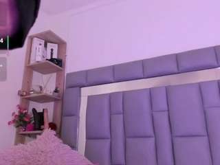 nadia-saadik1 webcam