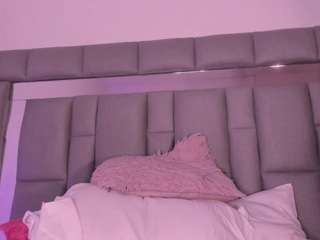 nadia-saadik1 webcam