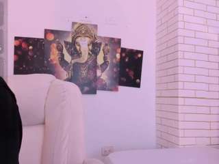 nadia-saadik1 Live Webcam on CamSoda