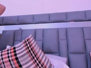nadia-saadik1 webcam