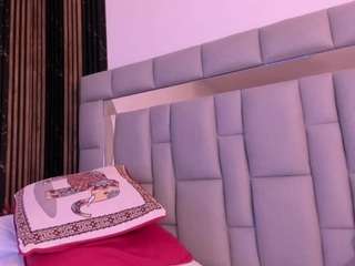nadia-saadik1 Live Webcam on CamSoda