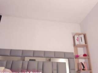  nadia-saadik1 chat room