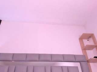 nadia-saadik1 live cam profile