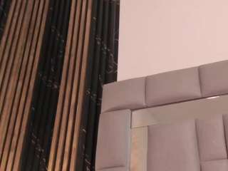 nadia-saadik1's CamSoda show and profile