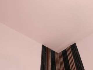 nadia-saadik1 webcam