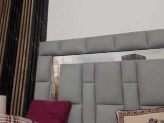 nadia-saadik1 webcam