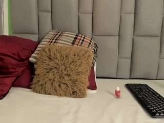 Nadia-saadiK1 live webcam show