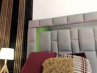 Nadia-saadiK1 live webcam show